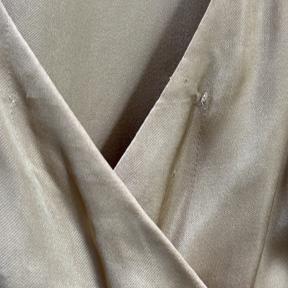 Aritzia Wilfred Rhythm Satin Dress Puff sleeves Champagne Women’s SZ 6 flirty - Picture 6 of 10